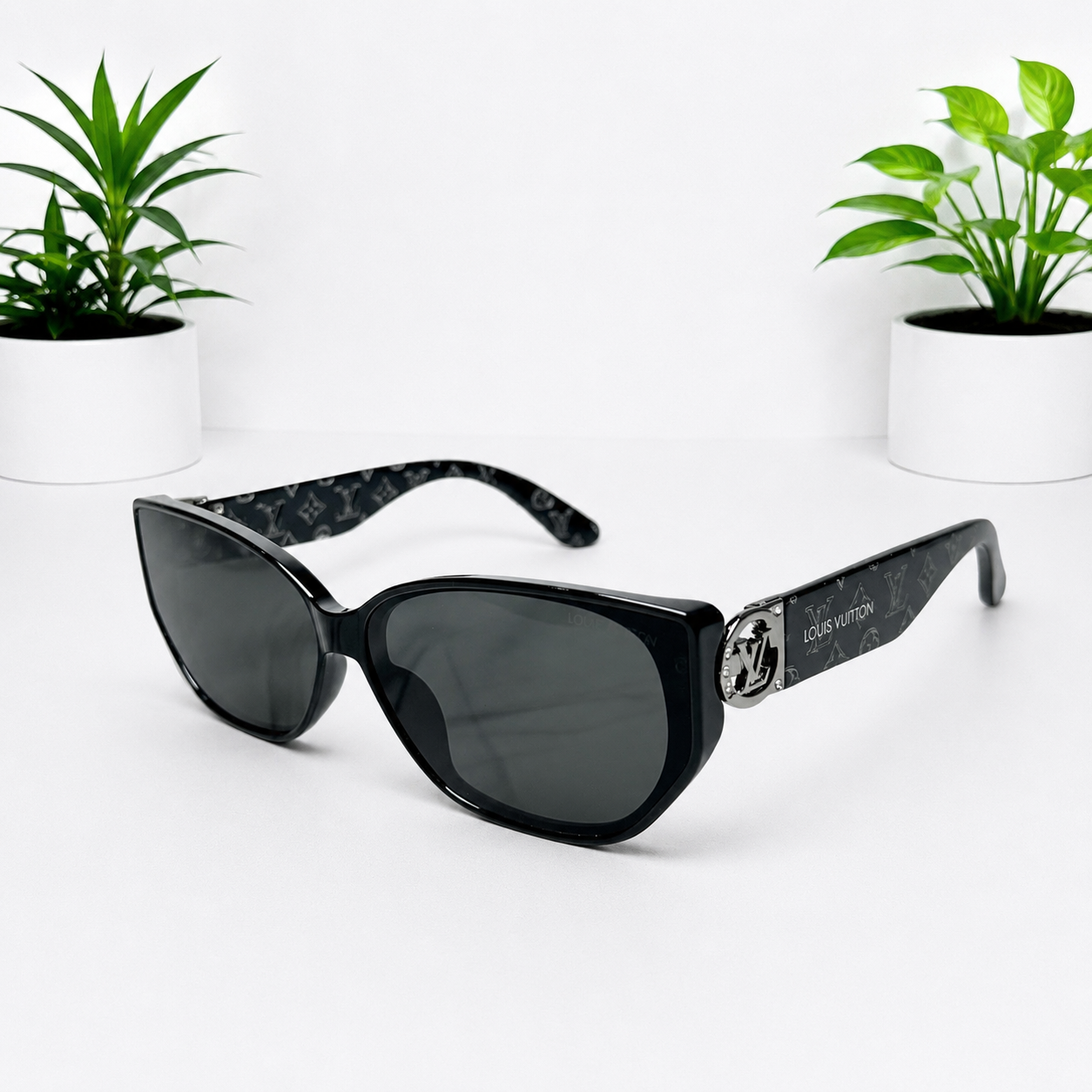 LV Hologram A- 33 Black Grey