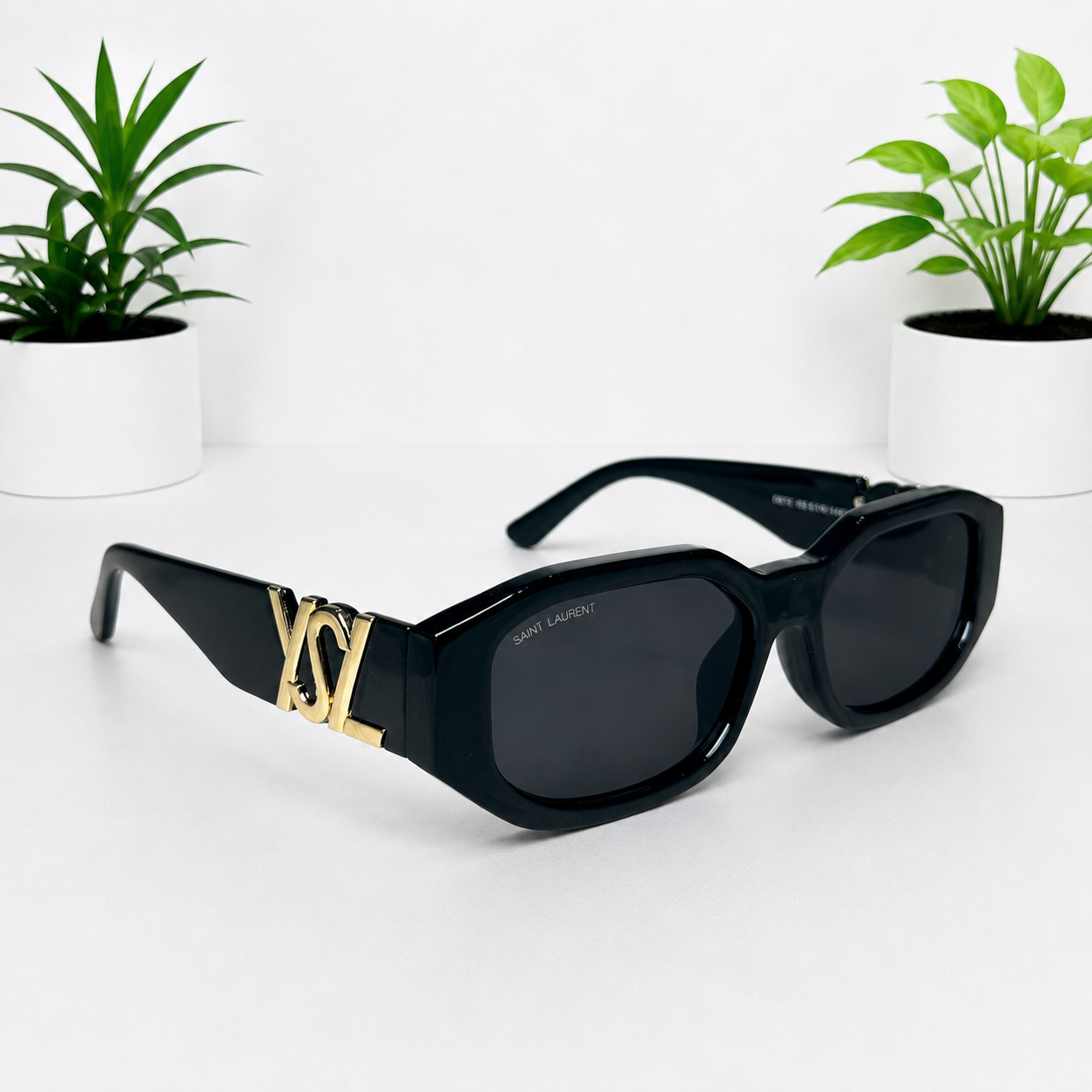 Saint Laurent Black Gold A - 37