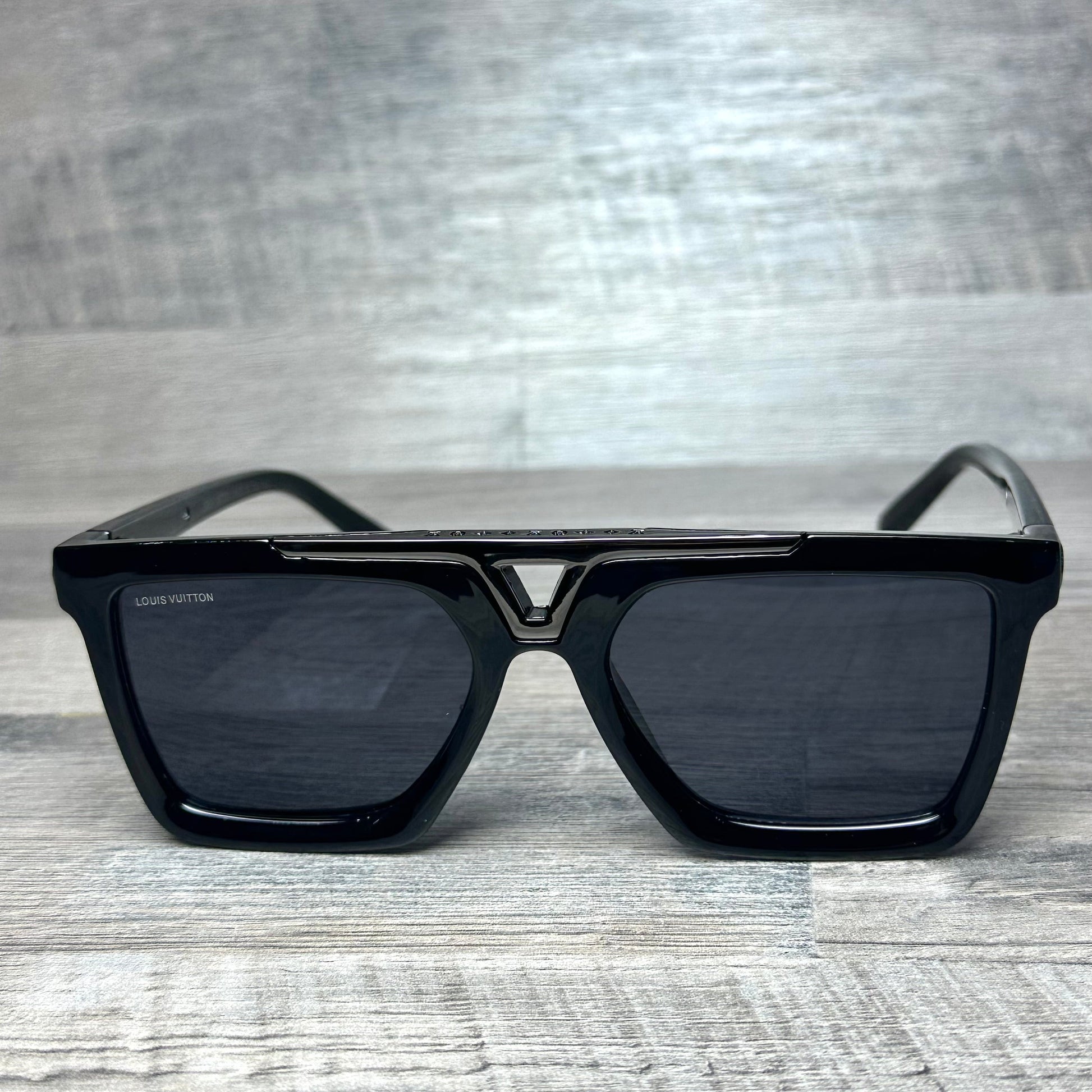 LV Millionaires Slim Black G-12