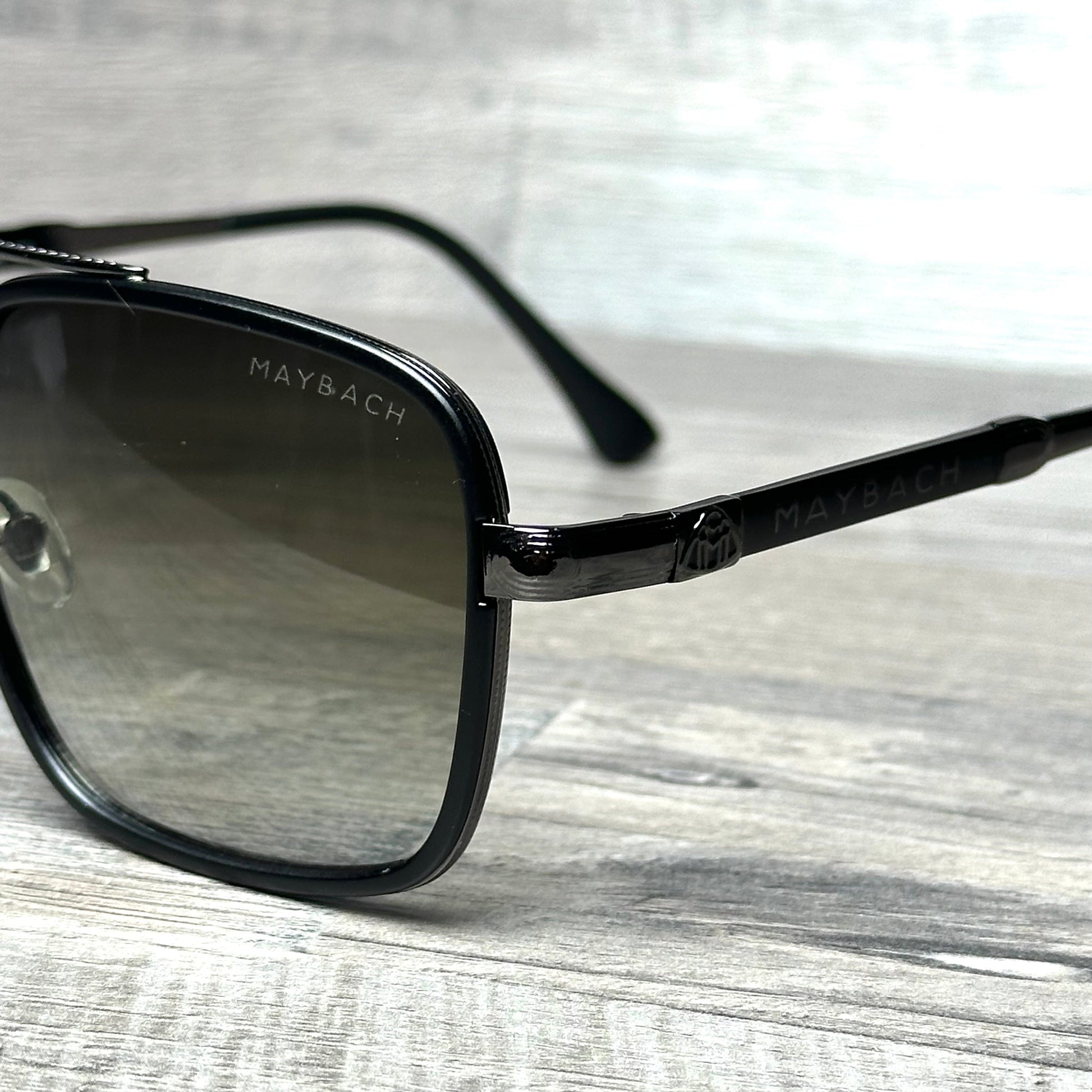 Maybach Total Black G-68